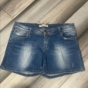 Baccino Fashion Jeans Blue Shorts Women’s Size 33